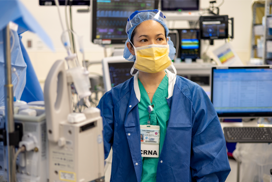 CRNAs working in operating room